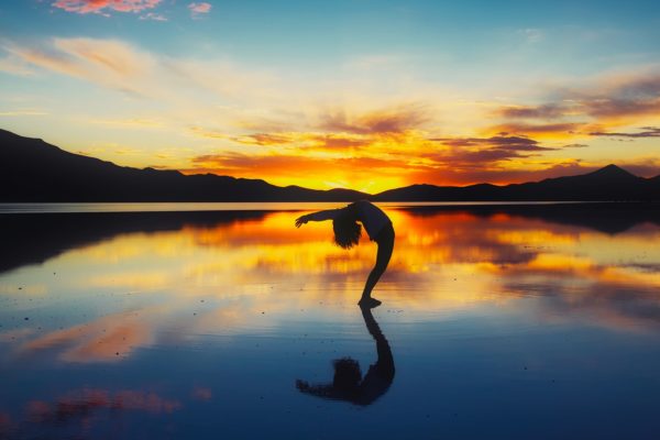 Comment bien s’étirer et gagner de la souplesse en danse ?